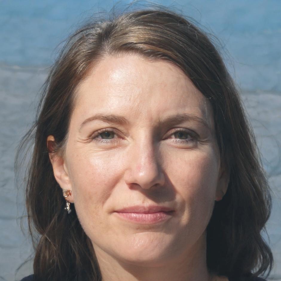 Portrait of Bronwen Ellis